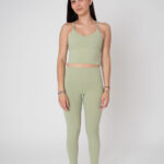Top verde menta