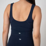Top azul marino